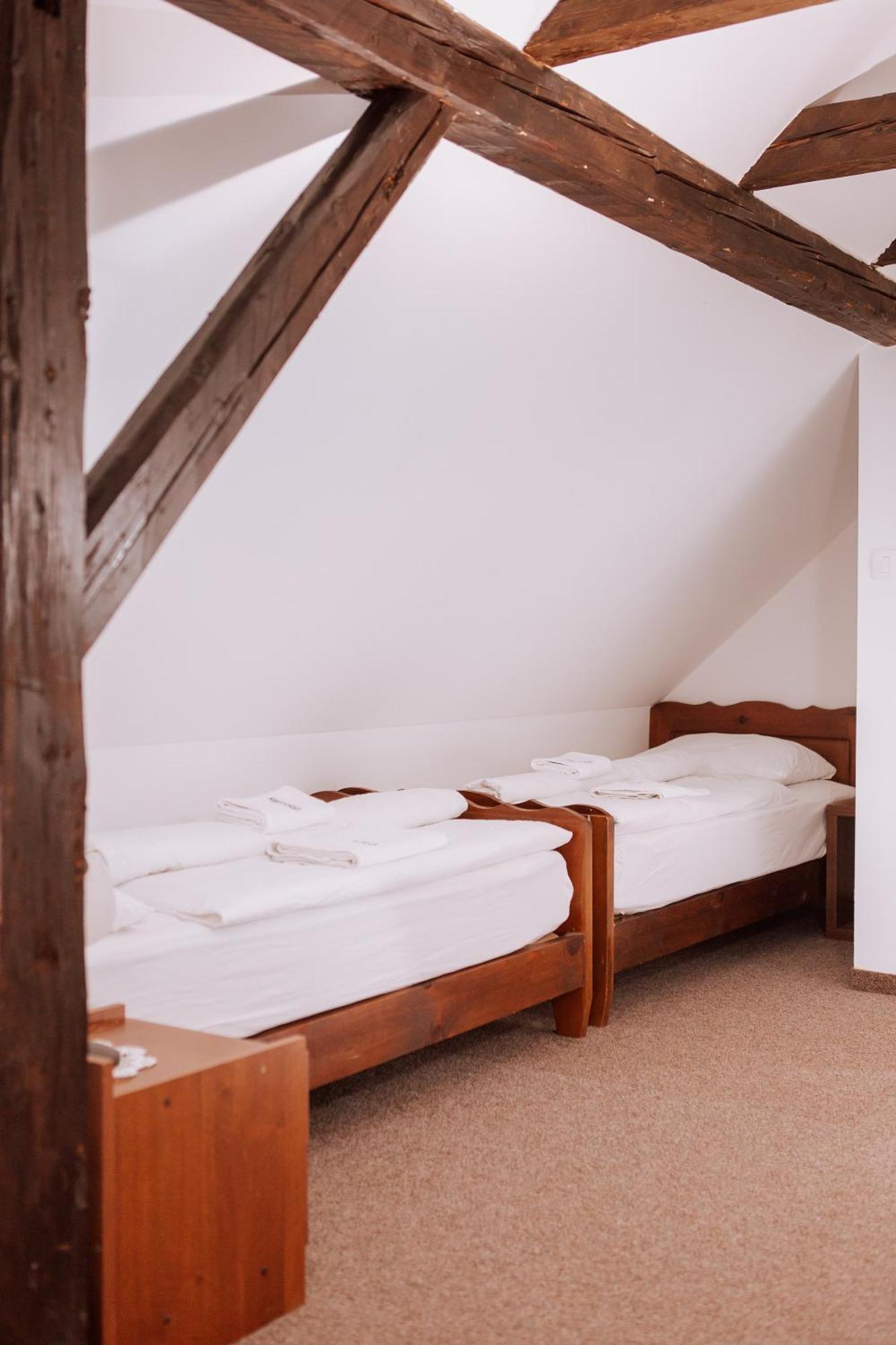 Gostisce Krivograd Hotell Prevalje Rom bilde