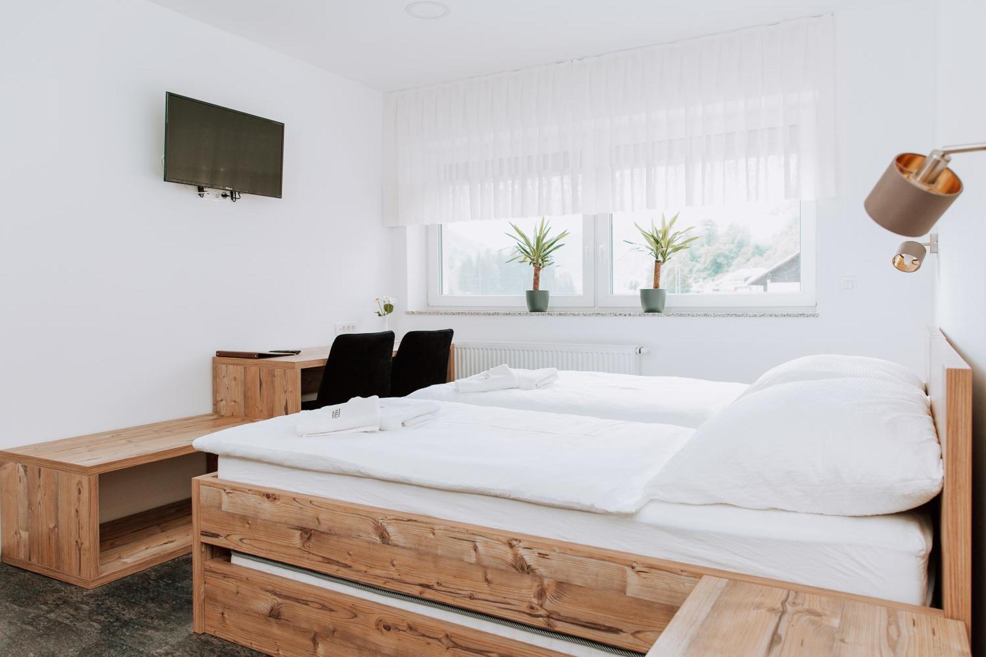 Gostisce Krivograd Hotell Prevalje Rom bilde