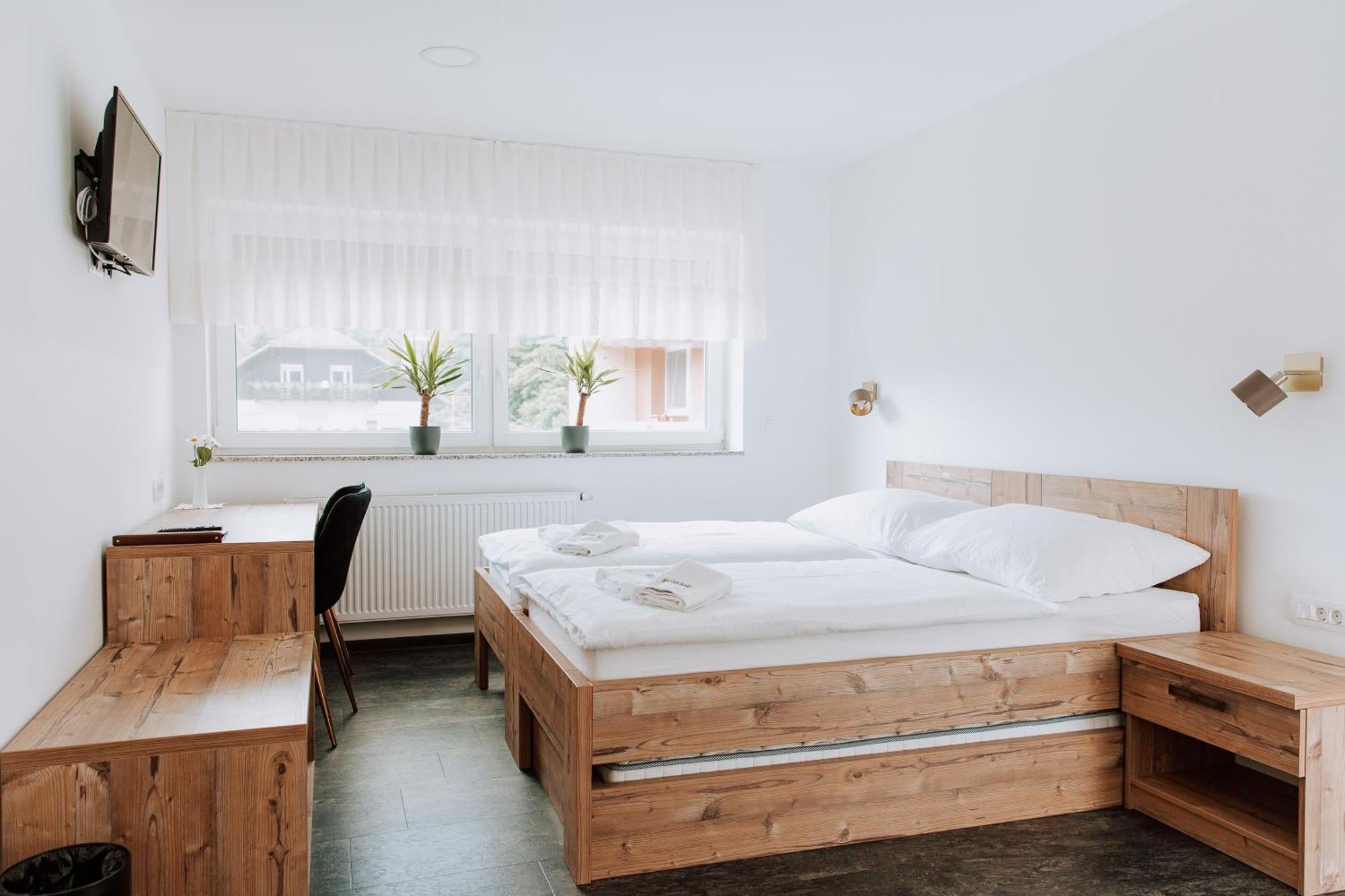 Gostisce Krivograd Hotell Prevalje Rom bilde