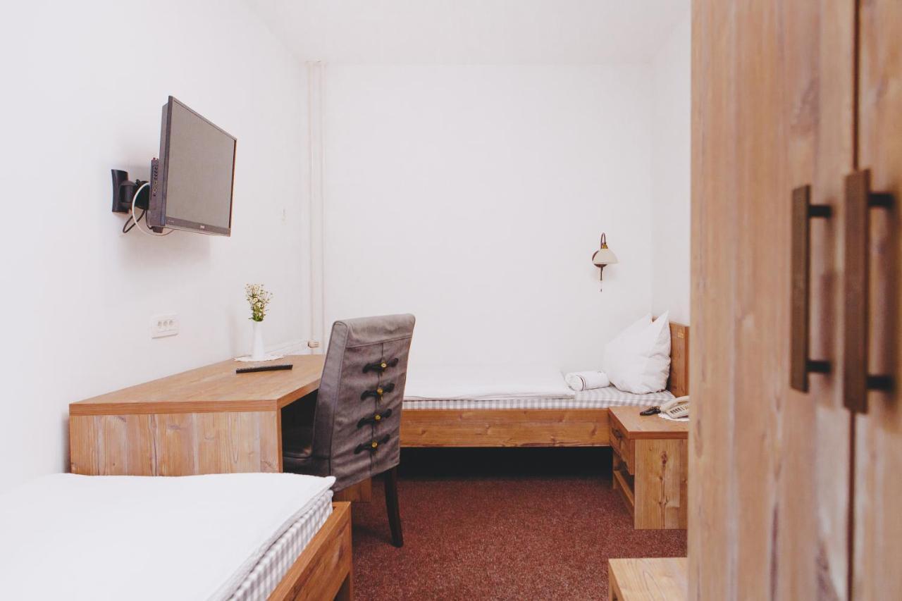 Gostisce Krivograd Hotell Prevalje Eksteriør bilde